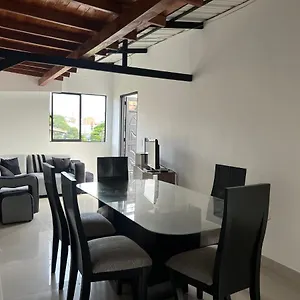 https://apartamento-de-lujo-en-excelente-ubicacin.colombiamedellinhotels.com